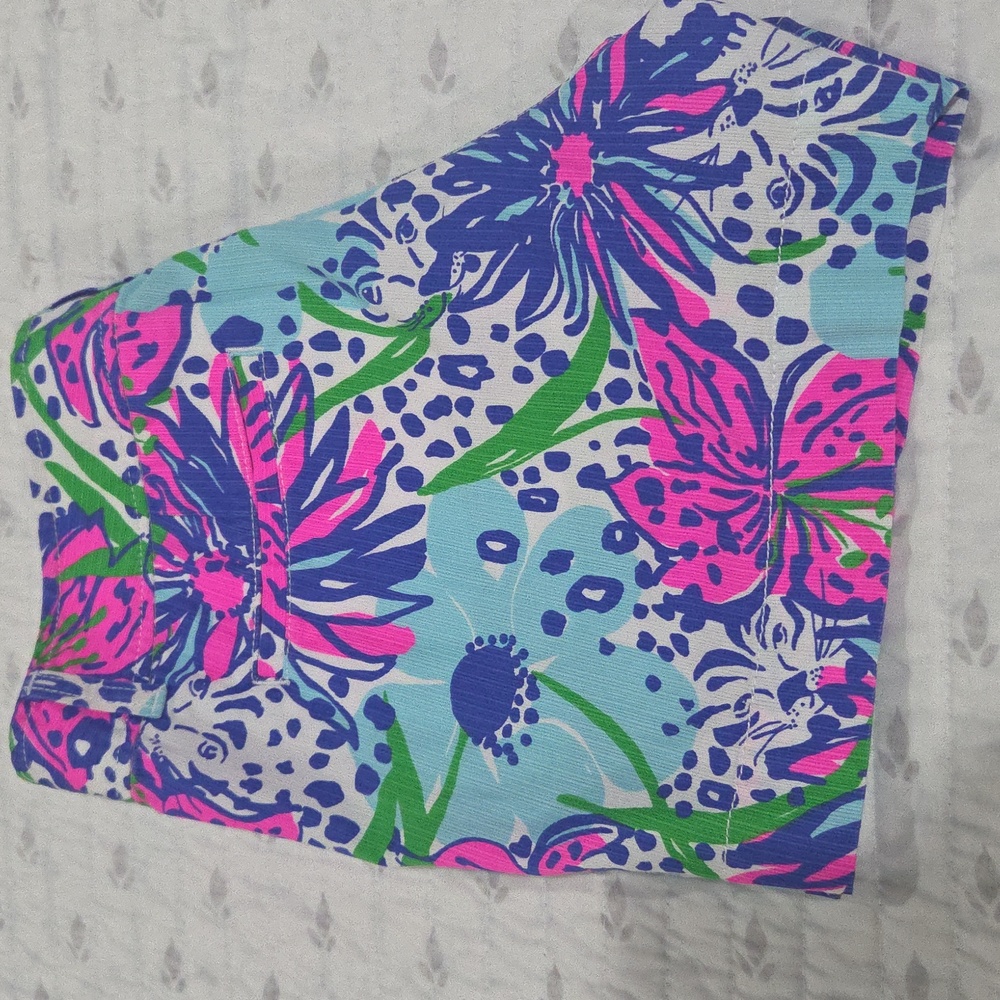 🌺Lilly Pulitzer Beautiful, Tropical Themed Callahan Shorts In Great Condition🌺 - Picture 12 of 15